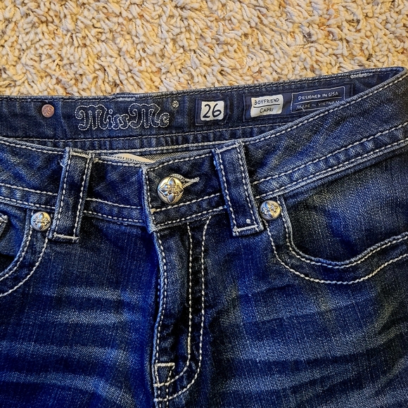 Miss Me Capris - Picture 3 of 9